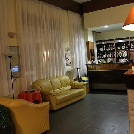 Hotel 106 3*