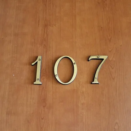 Hotel 106 3*