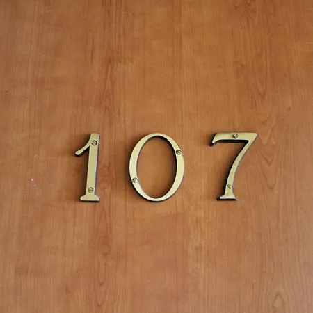 Отель 106 3*